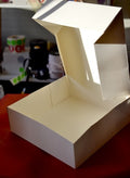Boîte pâtissière blanche sans impression  25 x 8